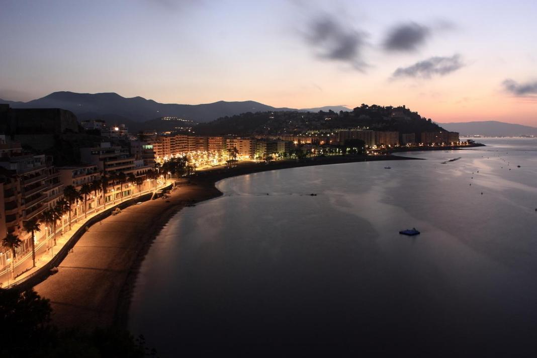 Hotel Olas De Almuñécar エクステリア 写真
