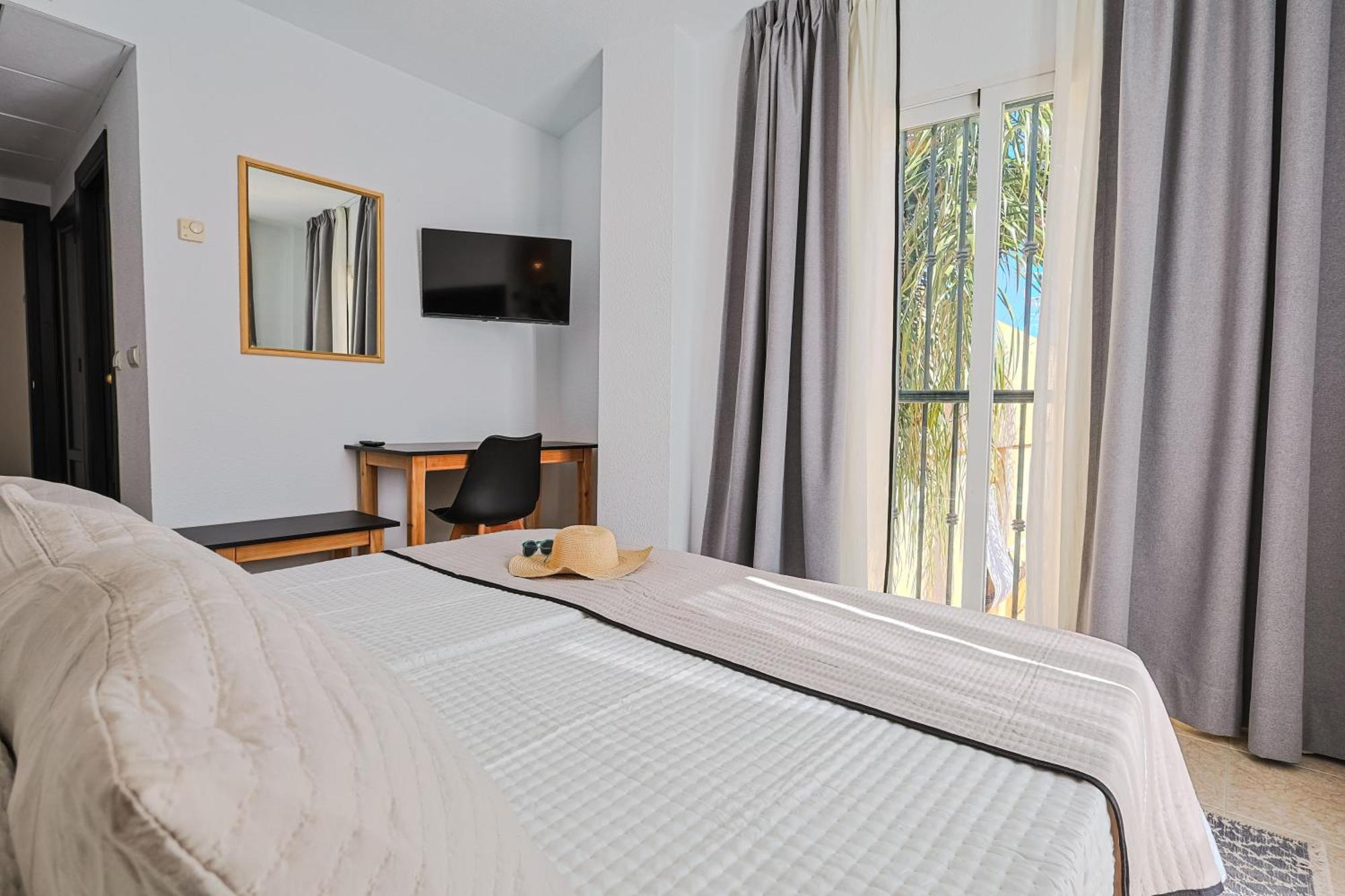 Hotel Olas De Almuñécar エクステリア 写真