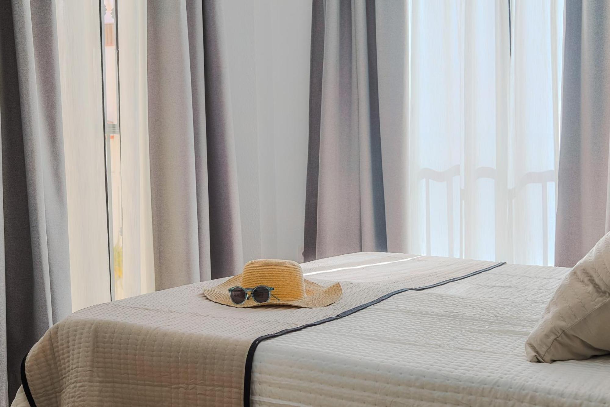 Hotel Olas De Almuñécar エクステリア 写真